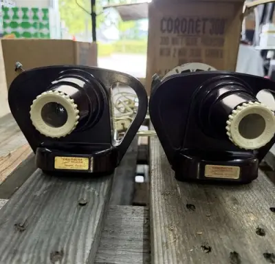2x VIEW-MASTER JUNIOR diaprojector – kavel bij Belga Veilingen