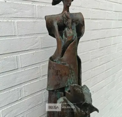 Sculptuur op bronze sokkel, Robert Vandereycken – kavel bij Belga Veilingen
