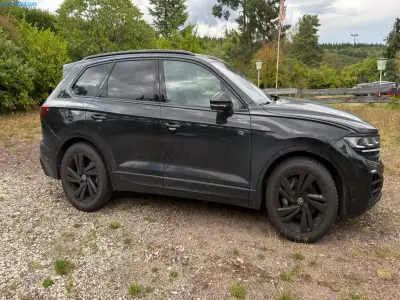 SUV Volkswagen Touareg 3.0 V6 TSI 4Motion R-Line – kavel bij NetBid, Oestrich-Winkel