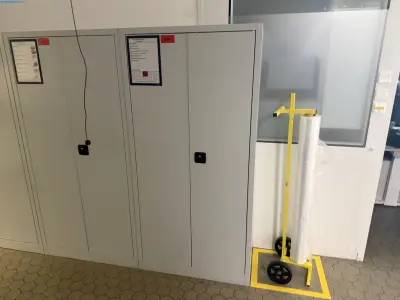 Werkplaatskast – kavel bij NetBid, Berlin