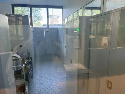 16 Workshop Cabinets – kavel bij NetBid, Berlin