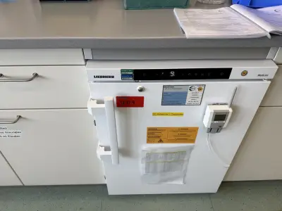 Refrigerator Liebherr Mediline – kavel bij NetBid, Berlin