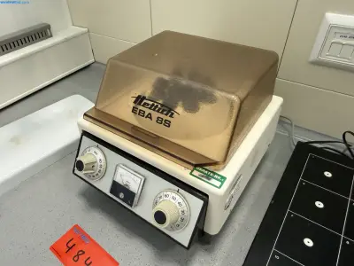Centrifuge Hettich EBA8S – kavel bij NetBid, Berlin