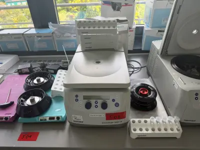 Centrifuge EPPENDORF 5427R – kavel bij NetBid, Berlin