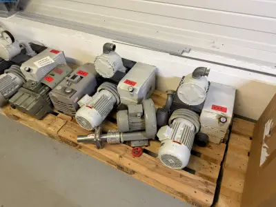 Vacuum Pumps Section – kavel bij NetBid, Berlin