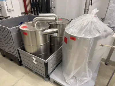 3 Vacuum Container – kavel bij NetBid, Berlin
