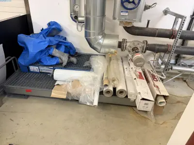 Hazardous Materials Drip Pan – kavel bij NetBid, Berlin
