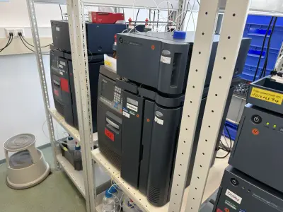 HPLC System (Padme) Waters Seperations Modul e2695, Säulenofen Heater/Cooler, 2489 UV/Vis Detector – kavel bij NetBid, Berlin