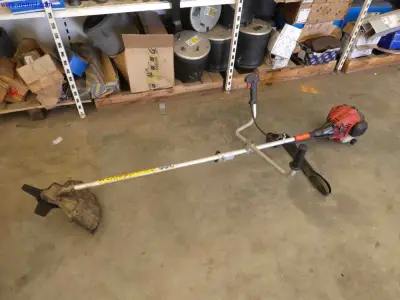 Gas-Powered Brush Cutter Hurricane – kavel bij NetBid, Mannheim