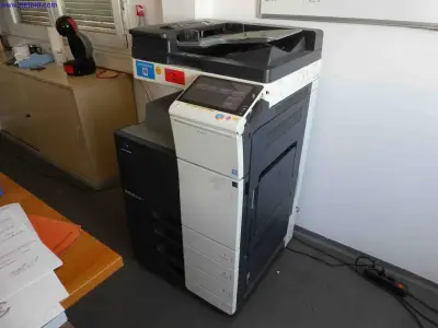 Vloermodel multifunctioneel apparaat Konica Minolta Bizhub C258 – kavel bij NetBid, Mannheim