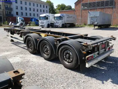 3-Axle Container Chassis Kässbohrer CS – kavel bij NetBid, Mannheim