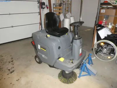 Battery-powered sweeper Kärcher KM 85/50 – kavel bij NetBid, Speyer