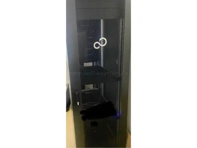 1 Serverschrank Fujitsu Primecenter M2 Rack 42U 1200x600, ohne Inhalt – kavel bij Zoll-Auktion, Steinach