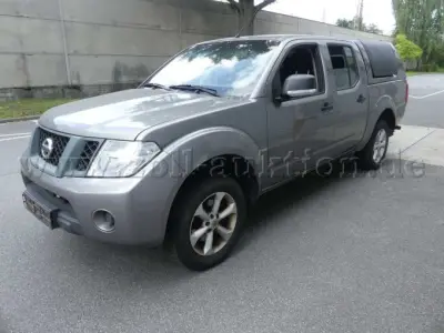 1 Nissan Navara 2.5 dCi DPF Double Cab XE 4x4 *Klima & Safety-Paket – kavel bij Zoll-Auktion, Berlin