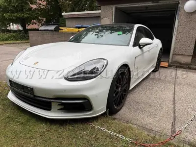 1 Porsche Panamera (971) Lim. ab 06/16-12/20,(971-2) – kavel bij Zoll-Auktion, Berlin