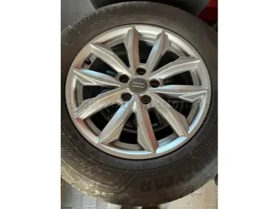 4 Audi Q5 – Alu-Kompletträder mit Sommerreifen, 17 Zoll; Reifengröße: 255/45 – kavel bij Zoll-Auktion, Frankenthal (Pfalz)