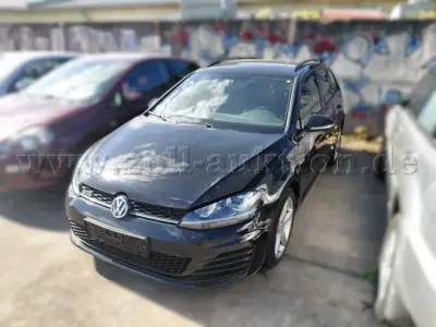 1 Volkswagen Golf VII stationwagen – kavel bij Zoll-Auktion, Leipzig