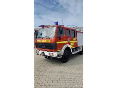 1 Daimler Benz Löschgruppenfahrzeug LF 16/12 Aufbau Ziegler 1222AF Allrad – kavel bij Zoll-Auktion, Schmölln