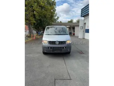 1 Volkswagen T5 – kavel bij Zoll-Auktion, Bayreuth
