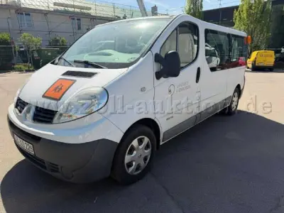 1 Renault Trafic met 9 zitplaatsen – kavel bij Zoll-Auktion, Steinheim an der Murr
