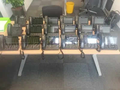 18 Sip-telefoons van het type WP 600 A, WP 480 G, WP 410 – kavel bij Zoll-Auktion, Sünching
