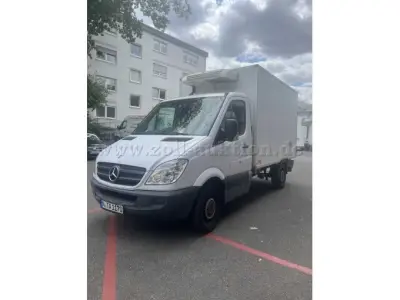 1 Mercedes-Benz Sprinter 906 OK 35 mit Kühlkofferaufbau – kavel bij Zoll-Auktion, Nürnberg