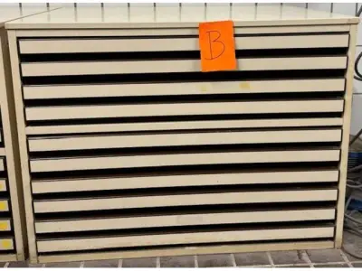 1 Planschrank, Neuwico – kavel bij Zoll-Auktion, Landshut