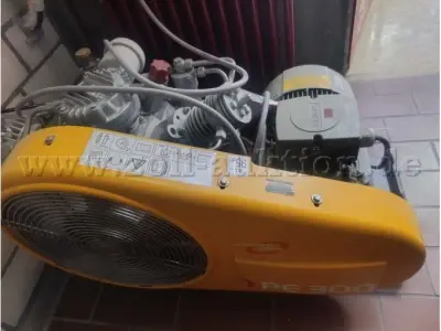 1 compressor voor ademlucht, fabrikant: Bauer, model: PE300-TE-F02 – kavel bij Zoll-Auktion, Kirchheim unter Teck