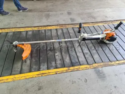 1 Stihl Freischneider FS 460 C – kavel bij Zoll-Auktion, Remscheid