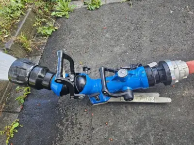 1 Draagbare waterkanon Leader Partner 2 + FlowMatic 2000-sproeikop – kavel bij Zoll-Auktion, Niederzissen