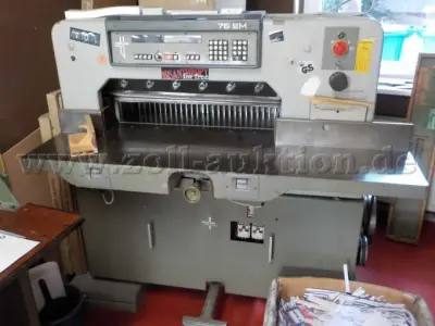 1 snijmachine Polar type 76 EM – kavel bij Zoll-Auktion, Nürnberg