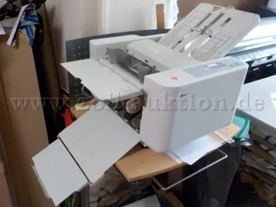 1 Zweitaschen Falzmaschine Krug & Priester Typ Ideal 8335 – kavel bij Zoll-Auktion, Nürnberg