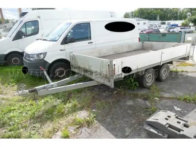 1 open aanhangwagen met dubbele as van Anssems / ongeval- en knutselvoertuig – kavel bij Zoll-Auktion, Wandlitz