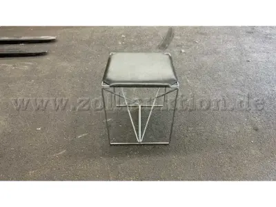 10 Hocker / Sitzhocker – kavel bij Zoll-Auktion, Bonn