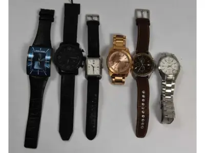 6 gebrauchte Uhren der Hersteller „Tommy Hilfiger“, „Fossil“ u.w – kavel bij Zoll-Auktion, Hamburg