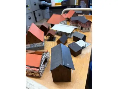1 set van 12 lasergesneden bouwpakketten, modelbouw, H0-spoor – kavel bij Zoll-Auktion, Bad Kreuznach