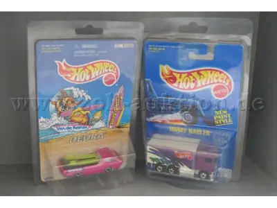 2 Hot Wheels-modellen: Van de Kamps Deora 1997 en Hiway Hauler nr. 238, schaal 1:64 – kavel bij Zoll-Auktion, Halle (Saale)