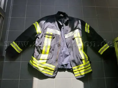 1 Schutzkleidung Feuerwehrjacke Hupf Teil 3 Novotex Isomat Größe 46 – kavel bij Zoll-Auktion, Glashütten