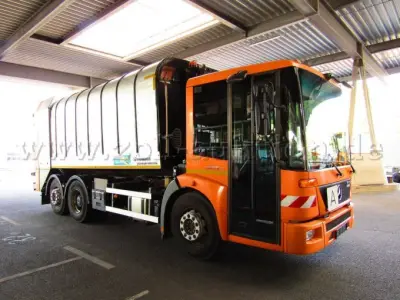 1 Daimler Benz Econic Drehtrommelmüllwagen – kavel bij Zoll-Auktion, Marl
