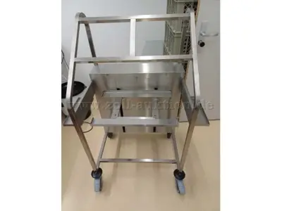 1 Besteck- und Tablettwagen der Fa. Hupfer, Typ OTA-E/BA-4x GN – kavel bij Zoll-Auktion, Kelheim