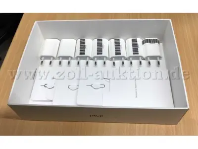 7 Original Apple 5W USB Power Adapter für iPad/iPhone+ 3 Card-Picker – kavel bij Zoll-Auktion, Bochum