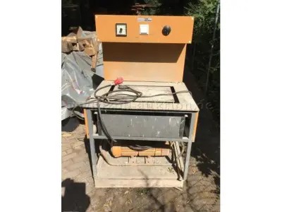 1 Rütteltisch für Probewürfel mit Rüttelflasche Hersteller: Wacker Neuson – kavel bij Zoll-Auktion, Emmendingen