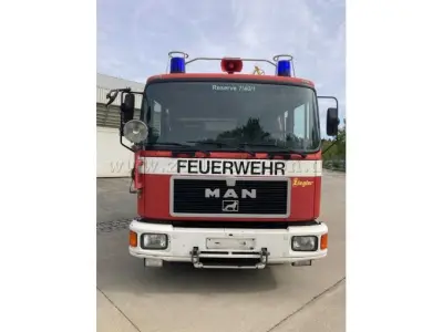 1 MAN bedrijfswagen M 02, brandweerwagen LF16/12 – kavel bij Zoll-Auktion, Nürnberg