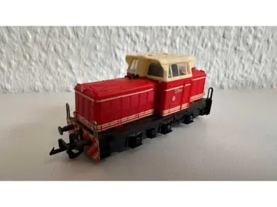1 Modellbahn Diesellok der Baureihe T 334.0 TT 1:120 / SB 12mm (gebraucht) – kavel bij Zoll-Auktion, Löbau