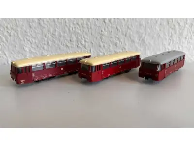 1 Modellbahn Triebwagengespann 3-teilig VT 2 TT 1:120 / SB 12mm (gebraucht) – kavel bij Zoll-Auktion, Löbau