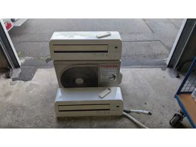 1 Toshiba Split Klimaanlage RAS-M18UAV-E – kavel bij Zoll-Auktion, Mannheim
