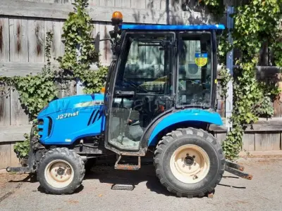 1 LS Mtron Ltd. L 2030 HST Traktor / LS J27 HST – kavel bij Zoll-Auktion, Burgstetten