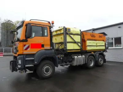 1 LKW MAN TGS, Ladekran HMF, Streuer Küpper, Kipper Meiller - Beschädigt – kavel bij Zoll-Auktion, Amberg