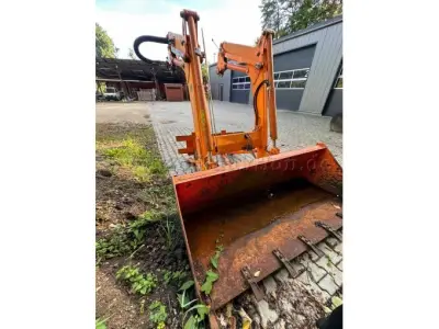 1 voorlader met universele schep en palletvork – kavel bij Zoll-Auktion, Heroldsbach