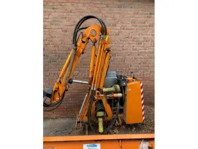 1 Fischer Ausleger DZ 2.3500 mit Heckenschere und Mulchkopf – kavel bij Zoll-Auktion, Bergheim